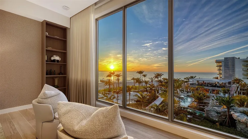 1561 GULF OF MEXICO DRIVE #404 Longboat Key, FL 34228