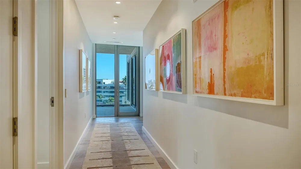 1561 GULF OF MEXICO DRIVE #404 Longboat Key, FL 34228