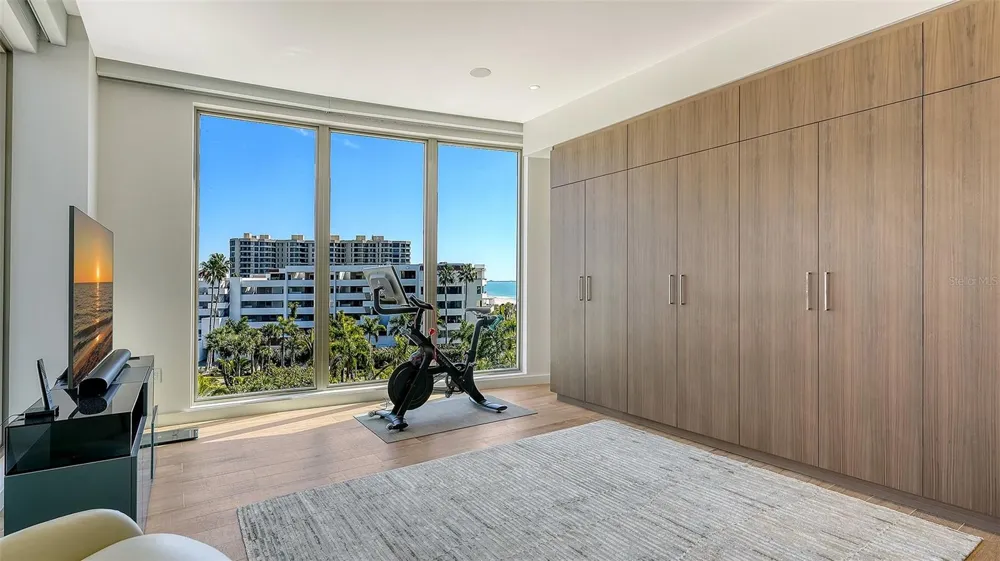 1561 GULF OF MEXICO DRIVE #404 Longboat Key, FL 34228