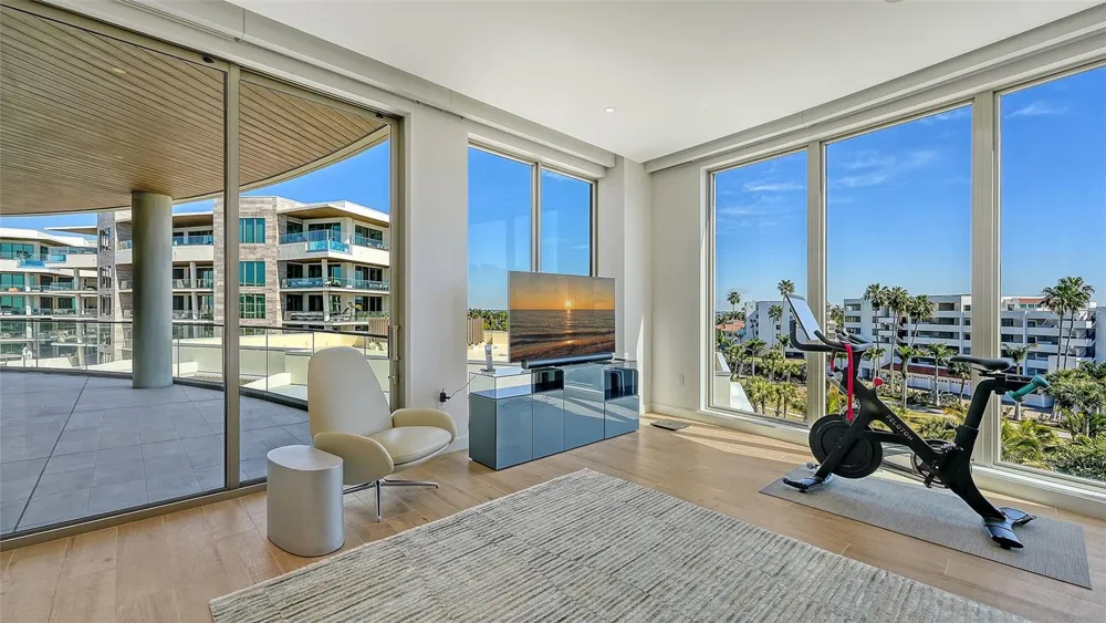 1561 GULF OF MEXICO DRIVE #404 Longboat Key, FL 34228