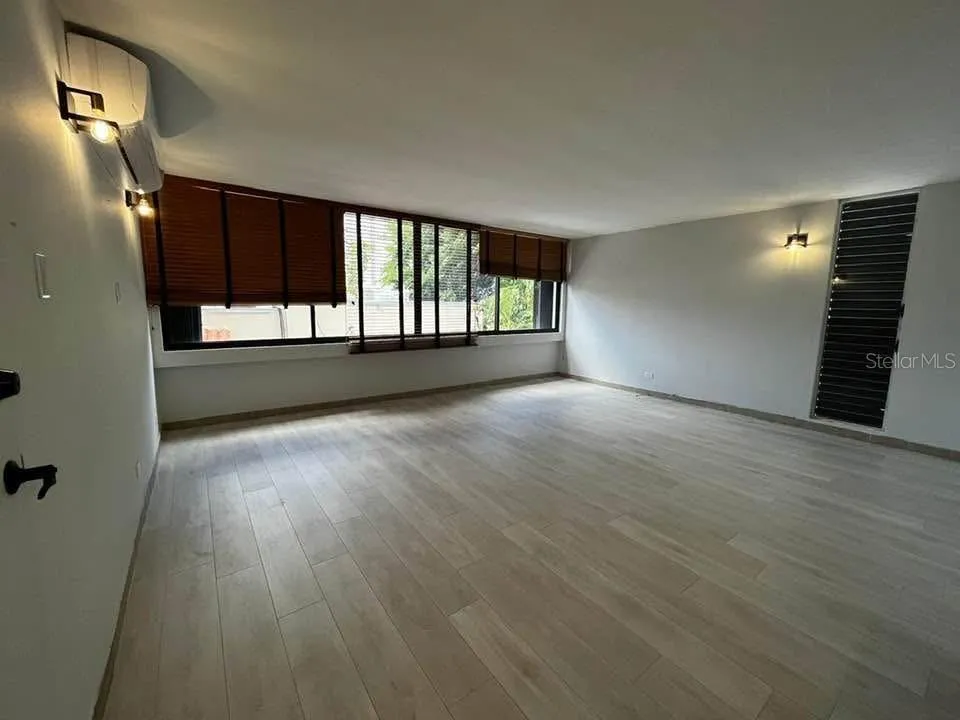 73 CALLE KRUG San Juan, PR 00911