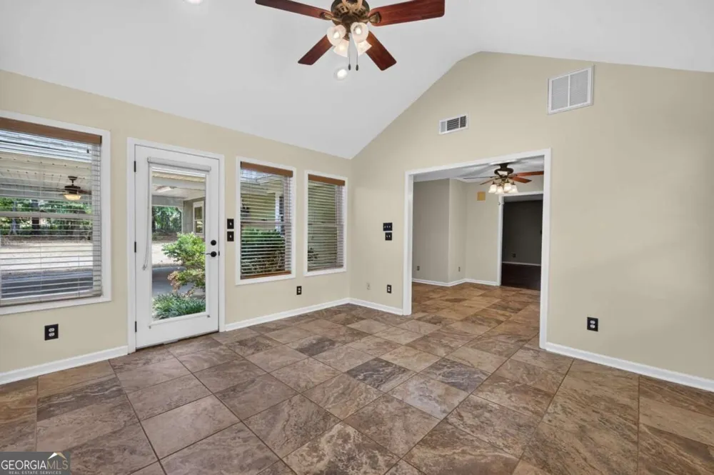 138 Lakeshore CIR NE Milledgeville, GA 31061