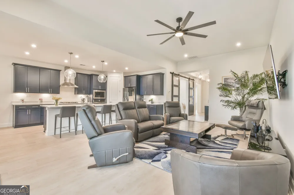 284 Pecks CT Hoschton, GA 30548