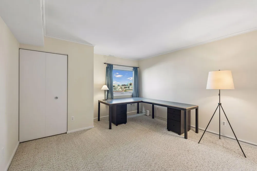 1225 Lasalle Avenue #1307 Minneapolis, MN 55403