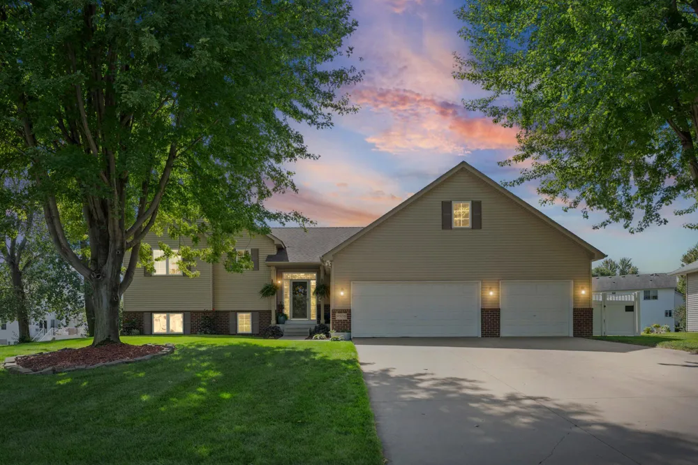 9508 204th Street W Lakeville, MN 55044