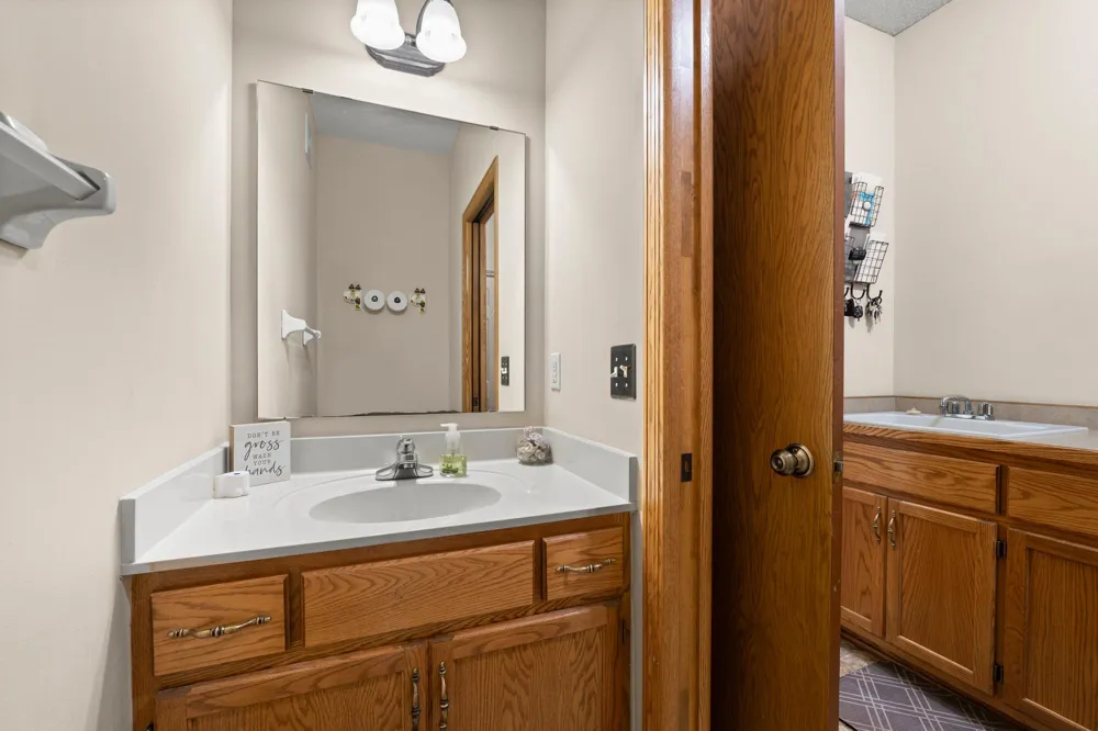 9508 204th Street W Lakeville, MN 55044