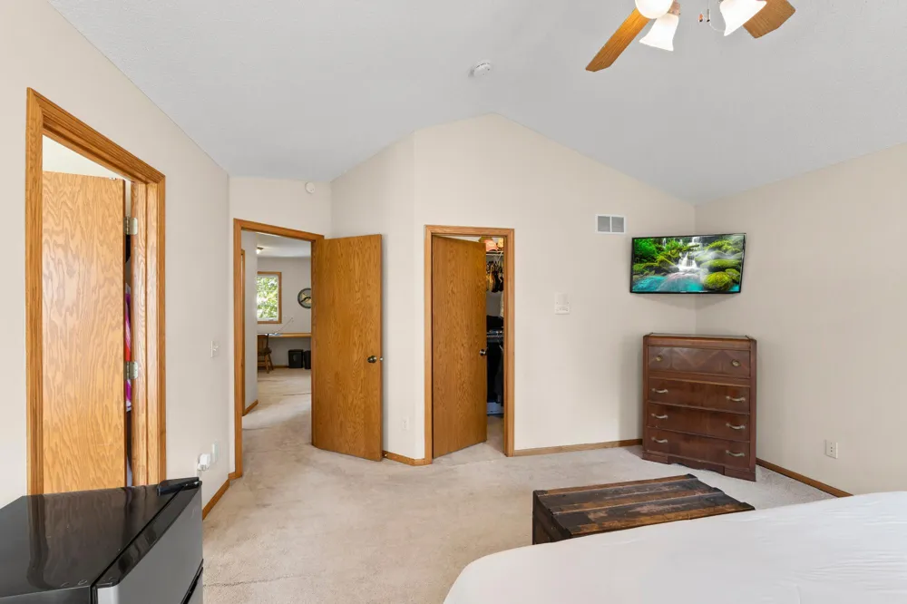 9508 204th Street W Lakeville, MN 55044