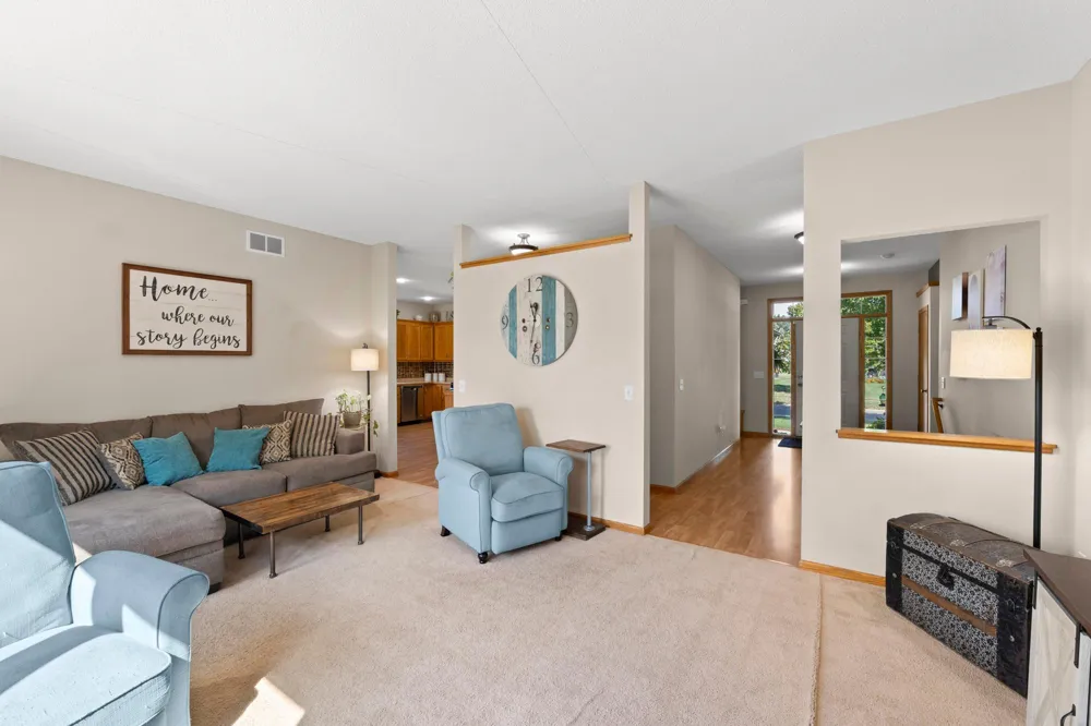 9508 204th Street W Lakeville, MN 55044