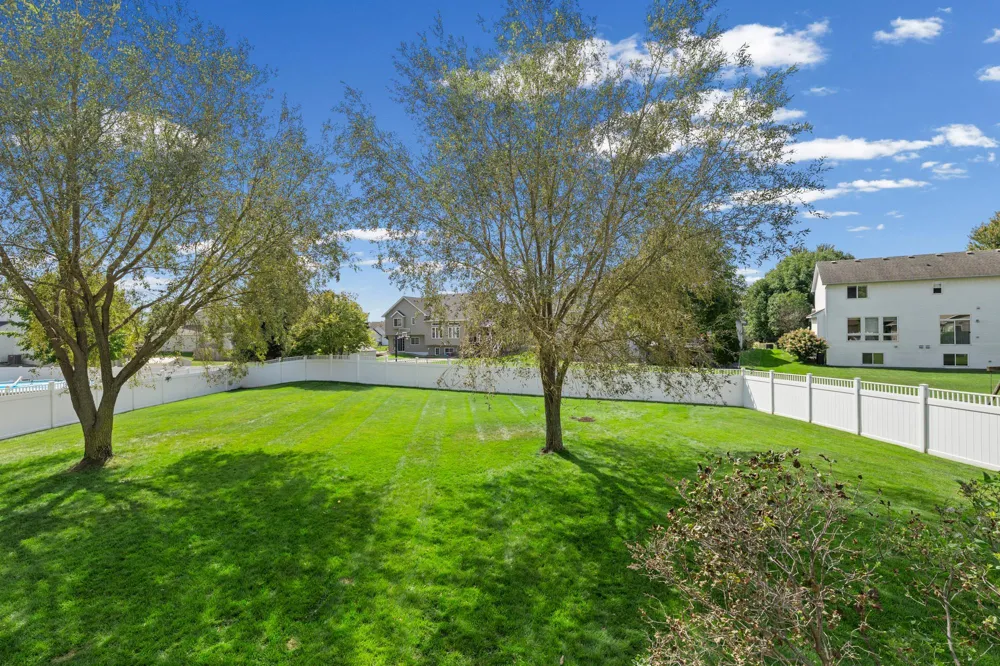 9508 204th Street W Lakeville, MN 55044