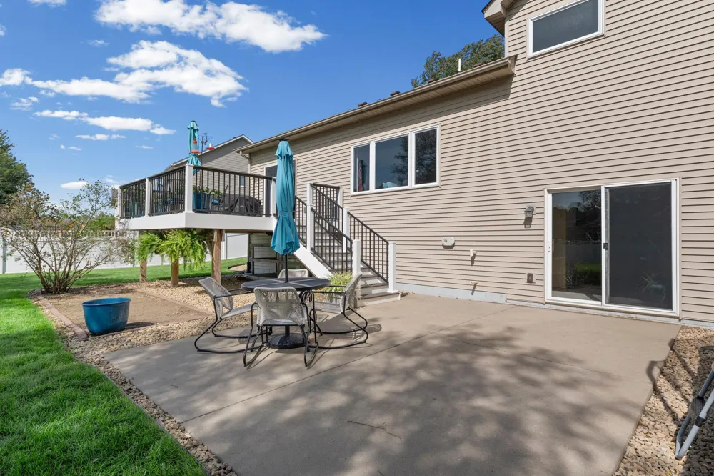 9508 204th Street W Lakeville, MN 55044