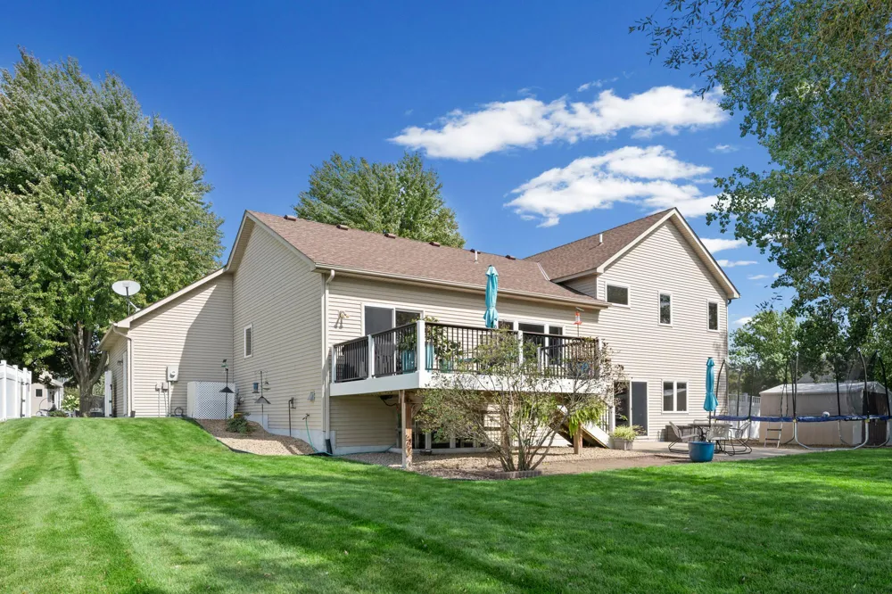 9508 204th Street W Lakeville, MN 55044