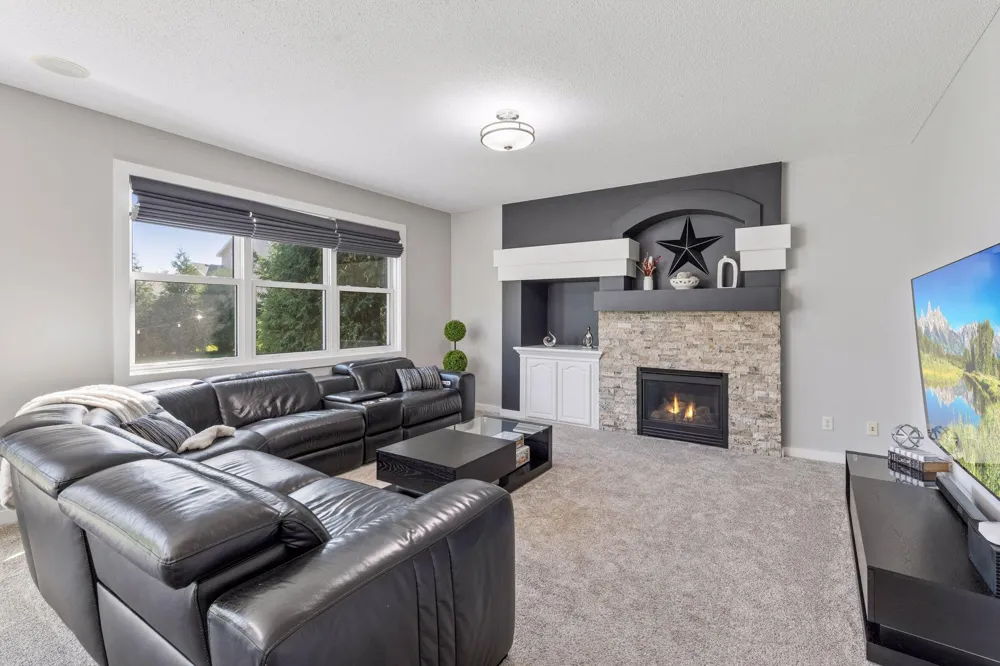 14052 Auburn Avenue Rosemount, MN 55068