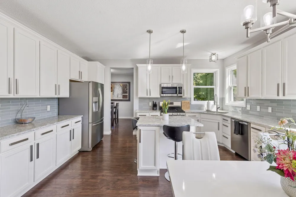 14052 Auburn Avenue Rosemount, MN 55068