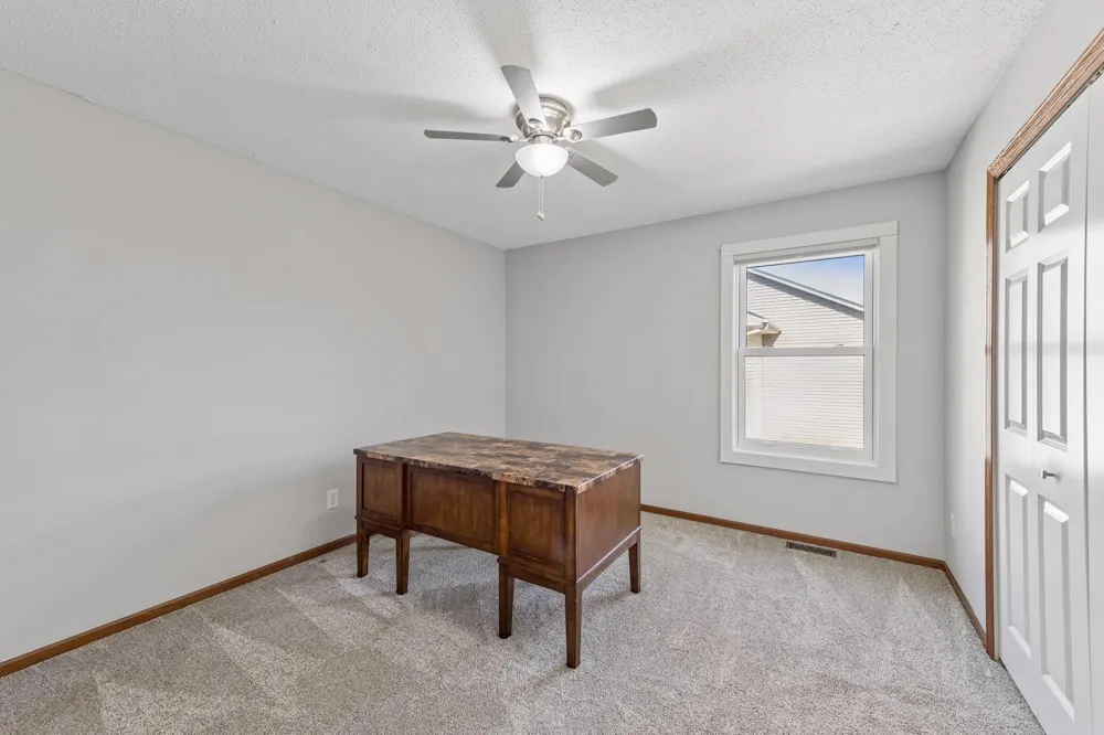 14052 Auburn Avenue Rosemount, MN 55068