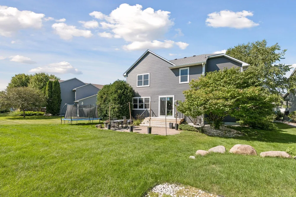 14052 Auburn Avenue Rosemount, MN 55068