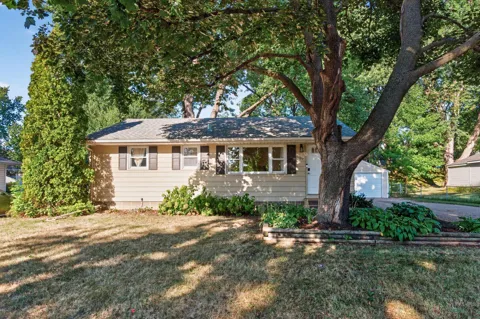 180 Grenadier Avenue