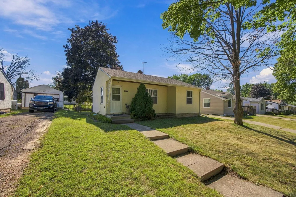 2116 Fremont Avenue E Saint Paul, MN 55119
