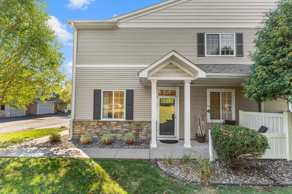 13457 Europa Court #9 Hugo, MN 55038