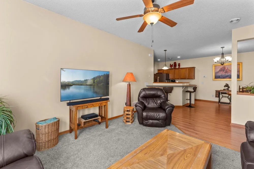 13457 Europa Court #9 Hugo, MN 55038