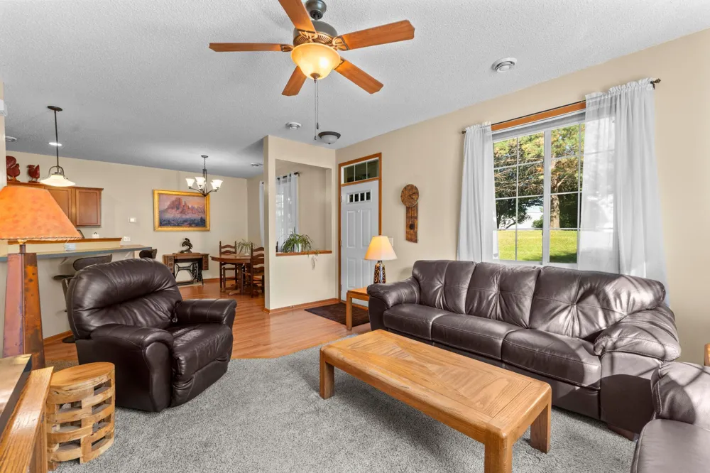 13457 Europa Court #9 Hugo, MN 55038