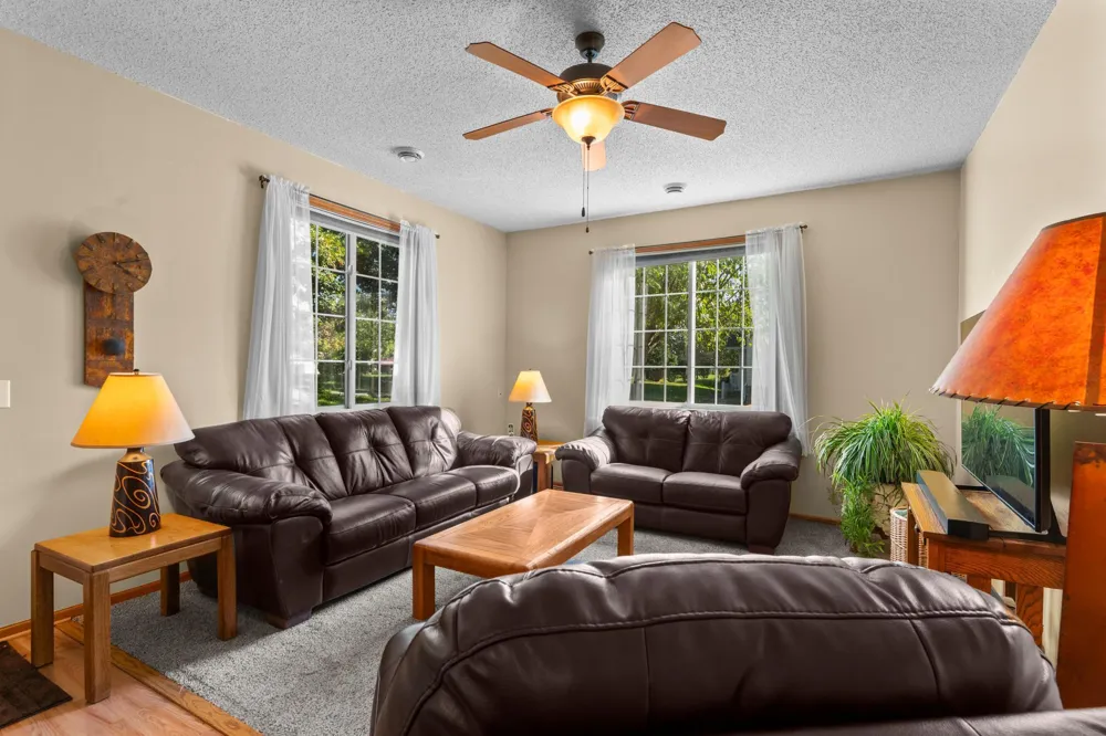 13457 Europa Court #9 Hugo, MN 55038