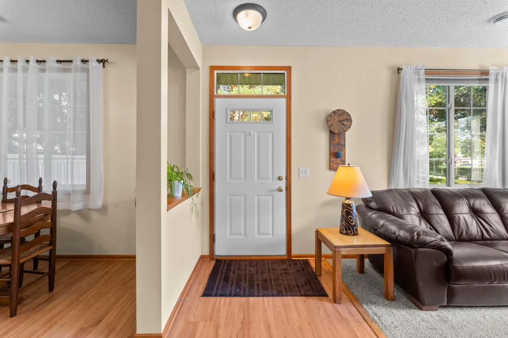 13457 Europa Court #9 Hugo, MN 55038