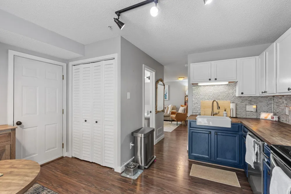 2836 Coach Court Chanhassen, MN 55317