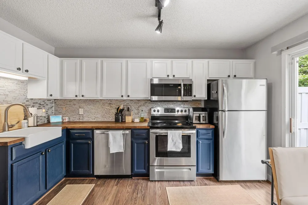 2836 Coach Court Chanhassen, MN 55317