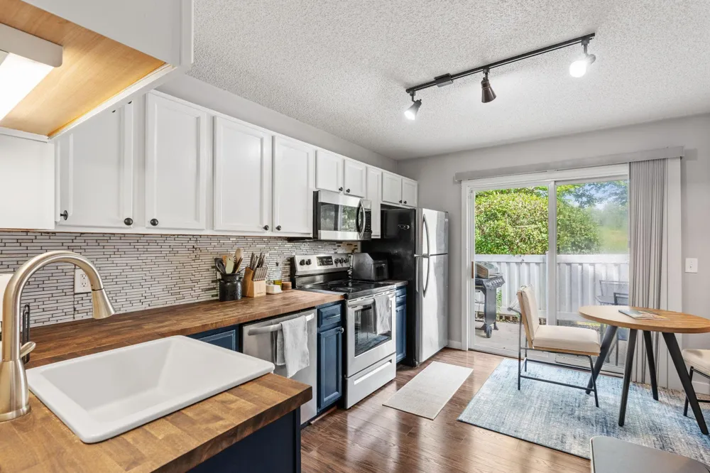 2836 Coach Court Chanhassen, MN 55317