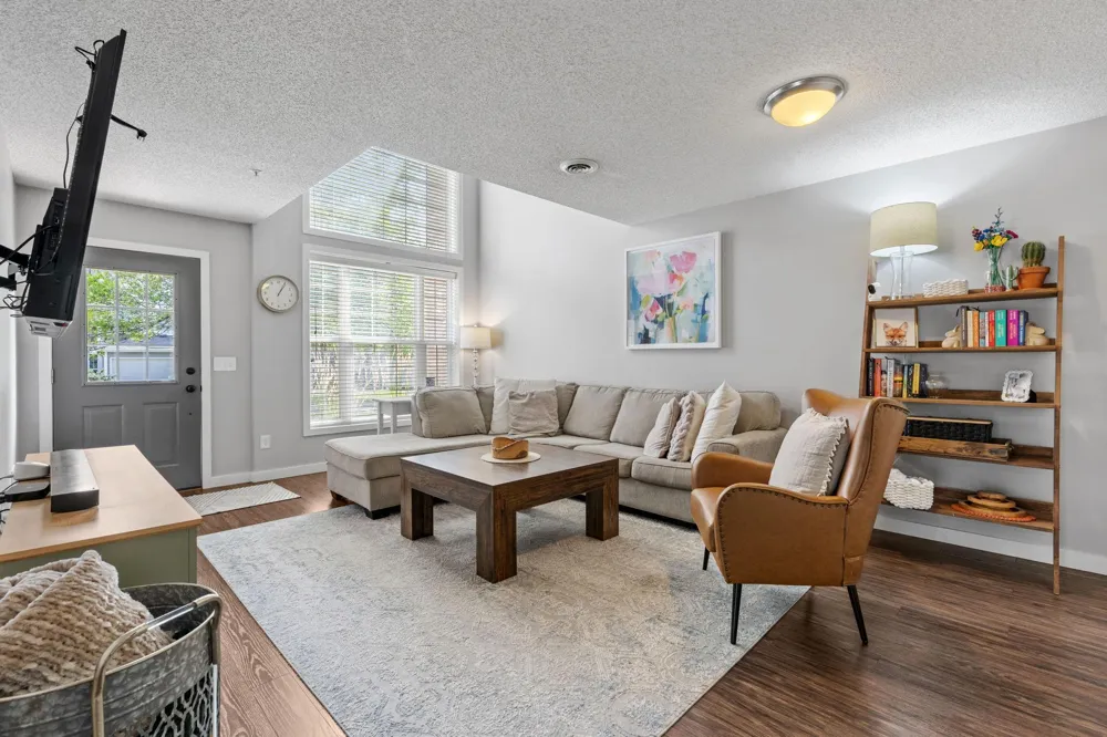 2836 Coach Court Chanhassen, MN 55317