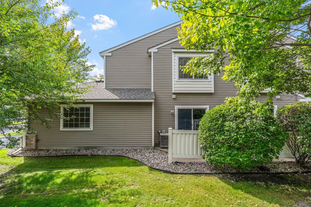 2836 Coach Court Chanhassen, MN 55317