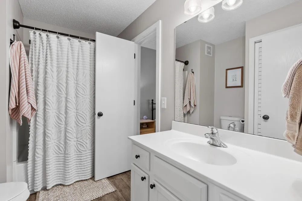 2836 Coach Court Chanhassen, MN 55317