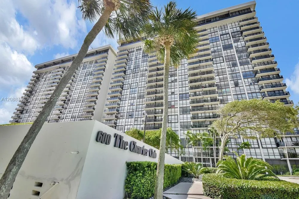 600 NE 36th St #508 Miami, FL 33137