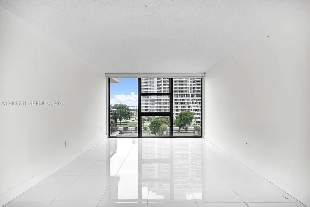 600 NE 36th St #508 Miami, FL 33137