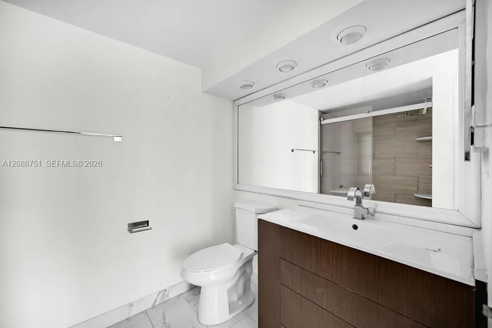 600 NE 36th St #508 Miami, FL 33137