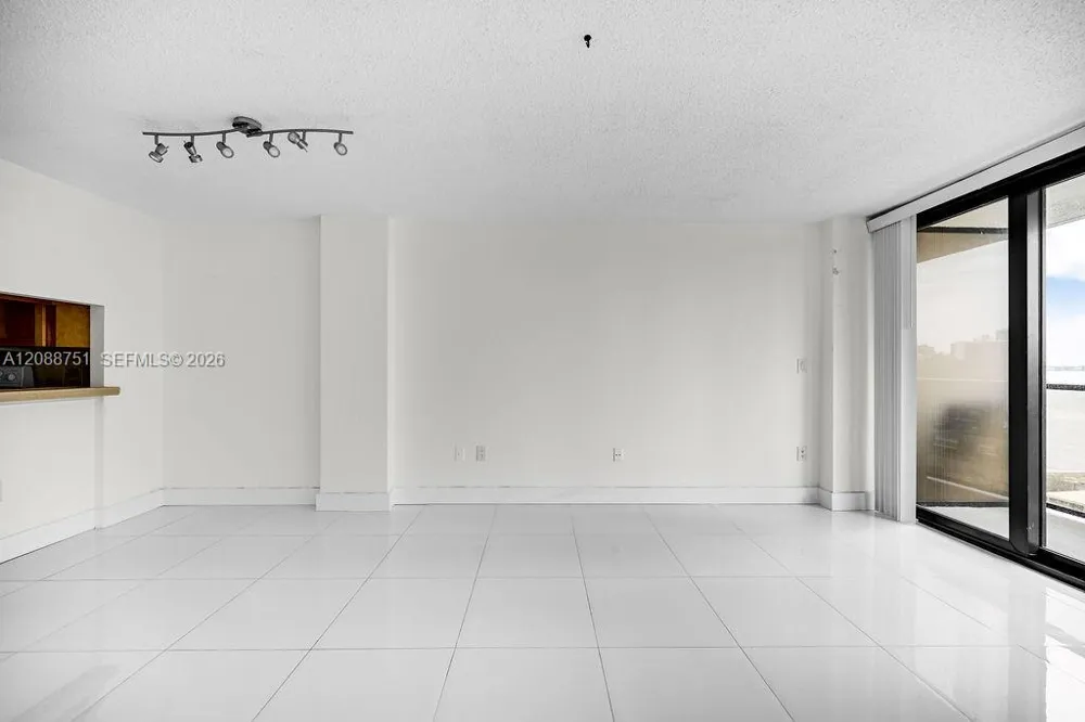 600 NE 36th St #508 Miami, FL 33137