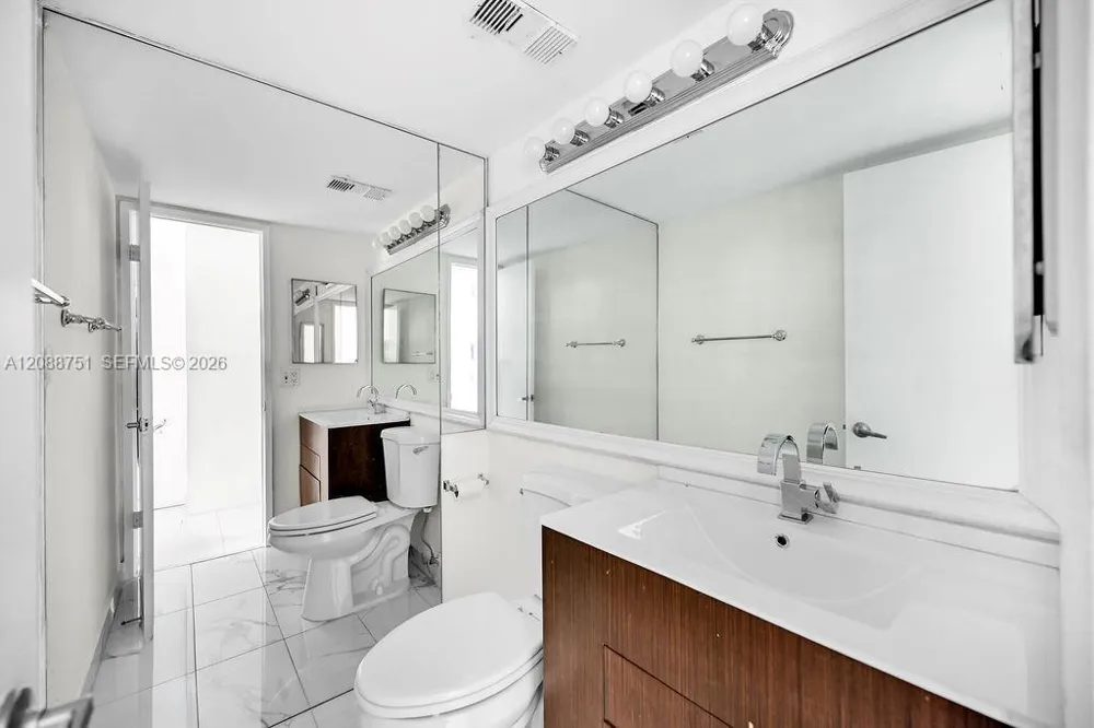 600 NE 36th St #508 Miami, FL 33137