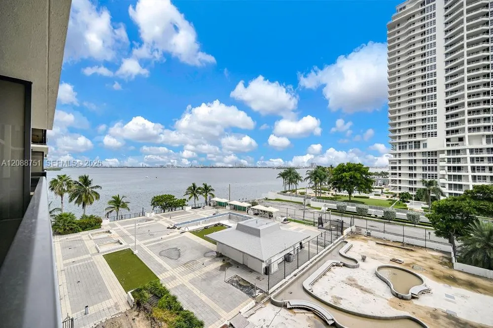 600 NE 36th St #508 Miami, FL 33137