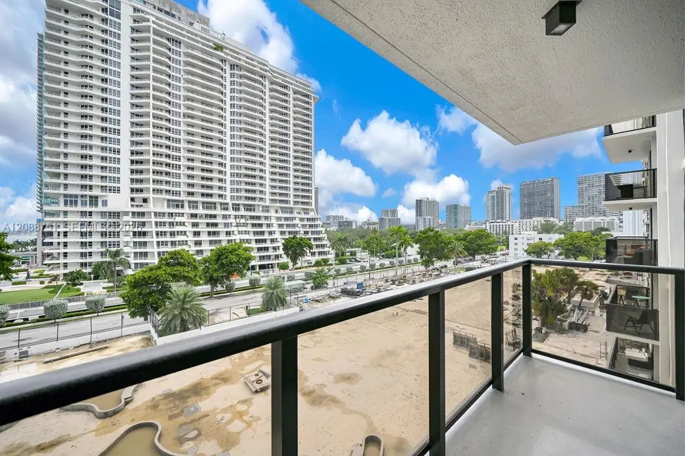 600 NE 36th St #508 Miami, FL 33137