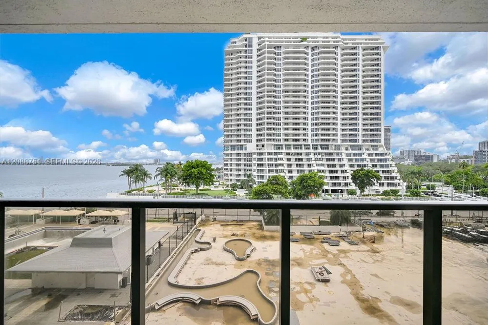 600 NE 36th St #508 Miami, FL 33137