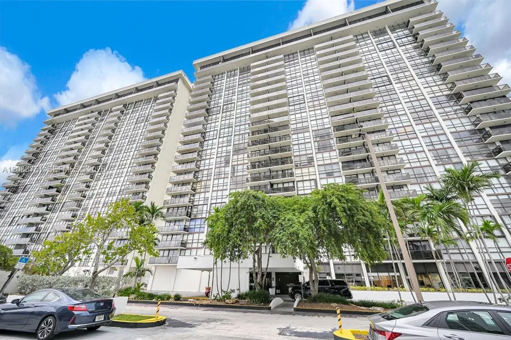 600 NE 36th St #508 Miami, FL 33137