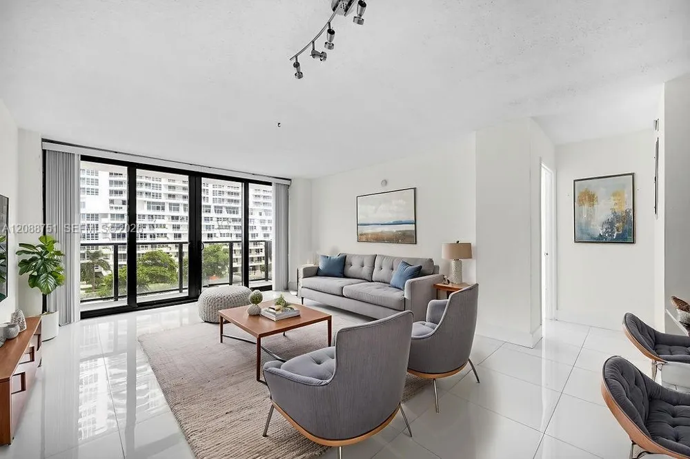 600 NE 36th St #508 Miami, FL 33137