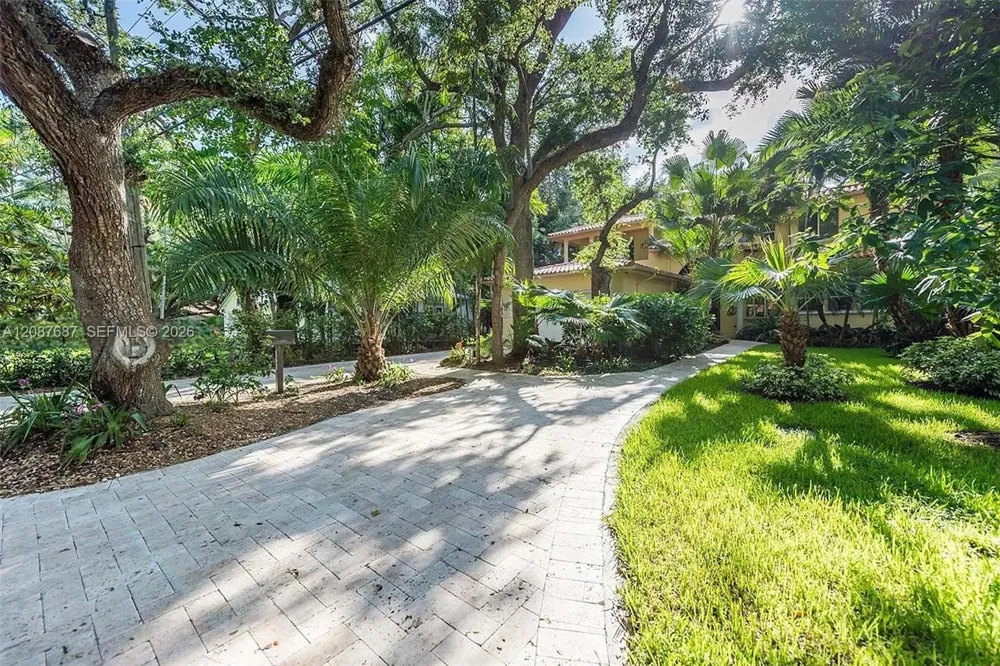 3665 Justison Rd #N/A Miami, FL 33133