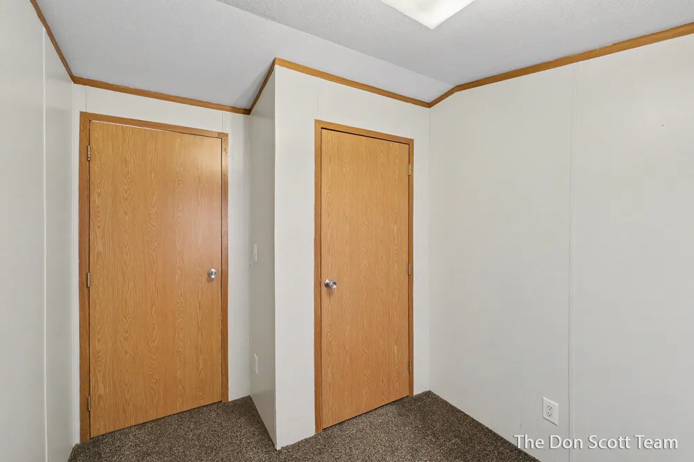 3662 Mount Blanc Street NW Grand Rapids, MI 49544