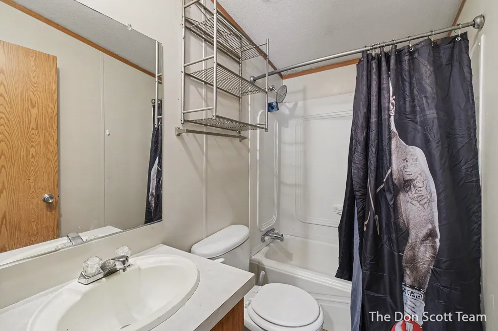 3662 Mount Blanc Street NW Grand Rapids, MI 49544