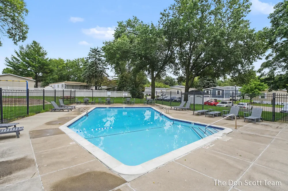 3662 Mount Blanc Street NW Grand Rapids, MI 49544