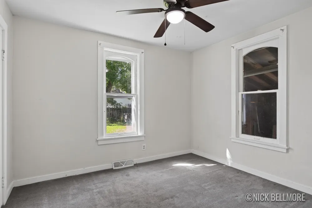 576 W 20th Street Holland, MI 49423