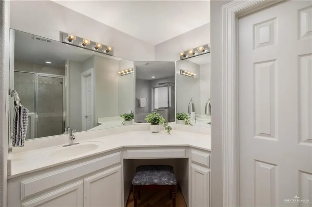 2506 Dove Avenue Mission, TX 78574