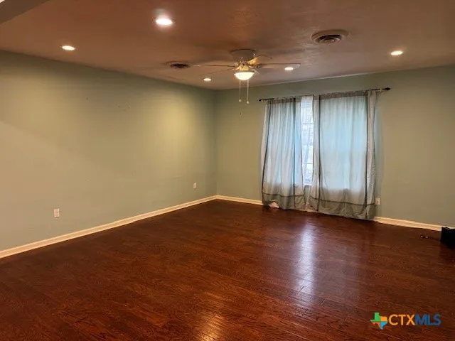 1422 Mockingbird Lane Seguin, TX 78155