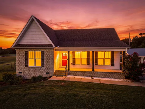 174 Dorris Ln